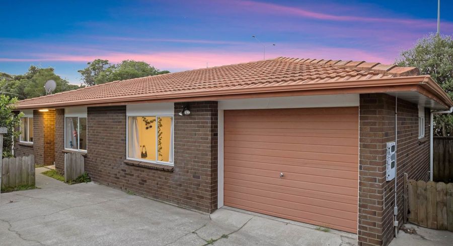  at 100 Crawford Avenue, Mangere Bridge, Manukau City, Auckland