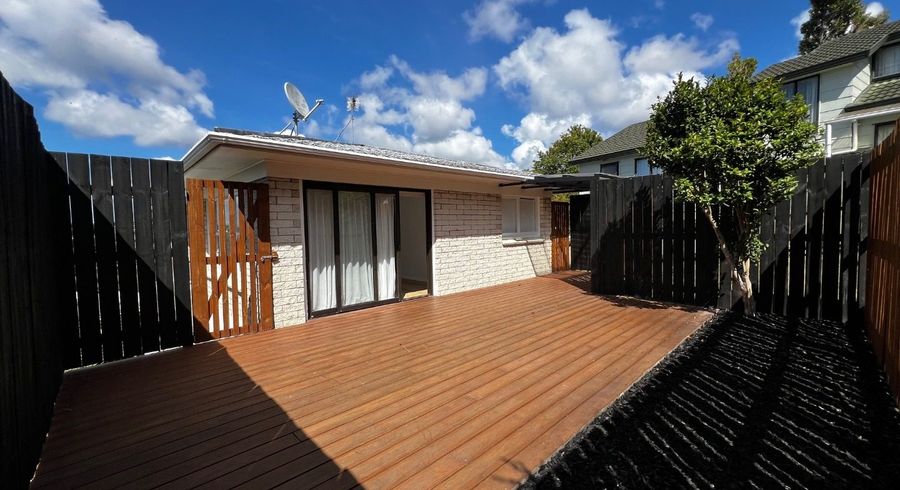  at 2/17 Orton Street, Glenfield, North Shore City, Auckland