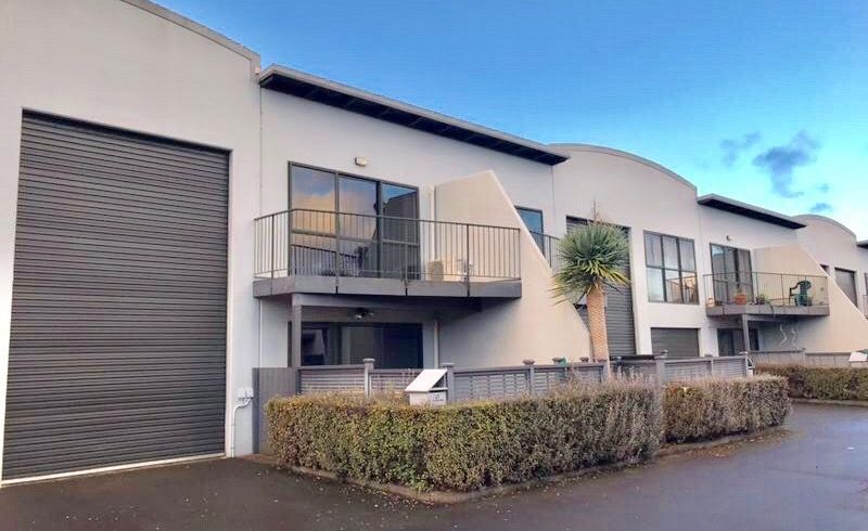  at 2/14 Airborne Road, Albany, North Shore City, Auckland