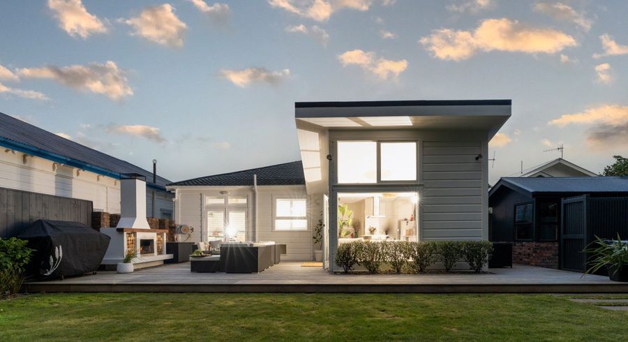  at 81 Marine Parade, Seatoun, Wellington