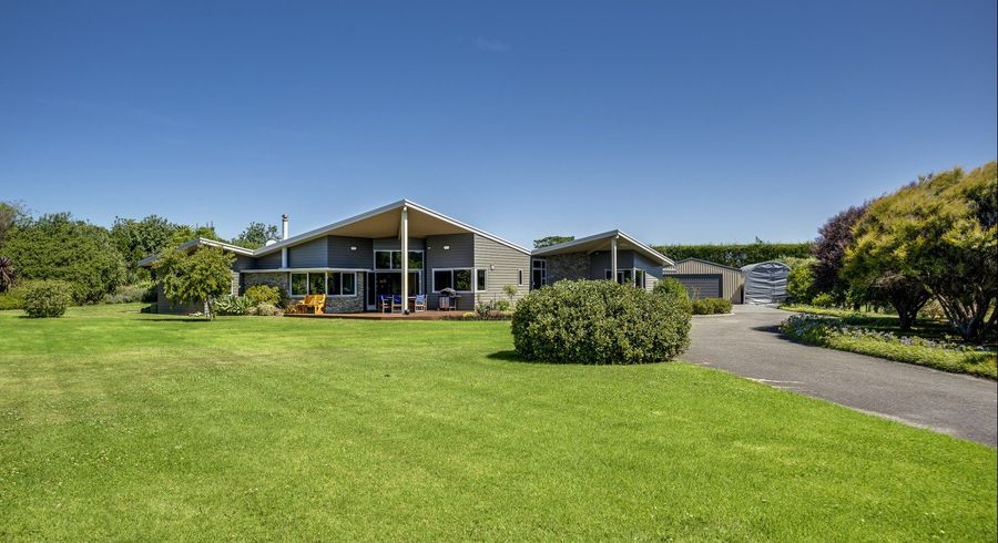  at 18 Scarrott Road, Bay View, Napier