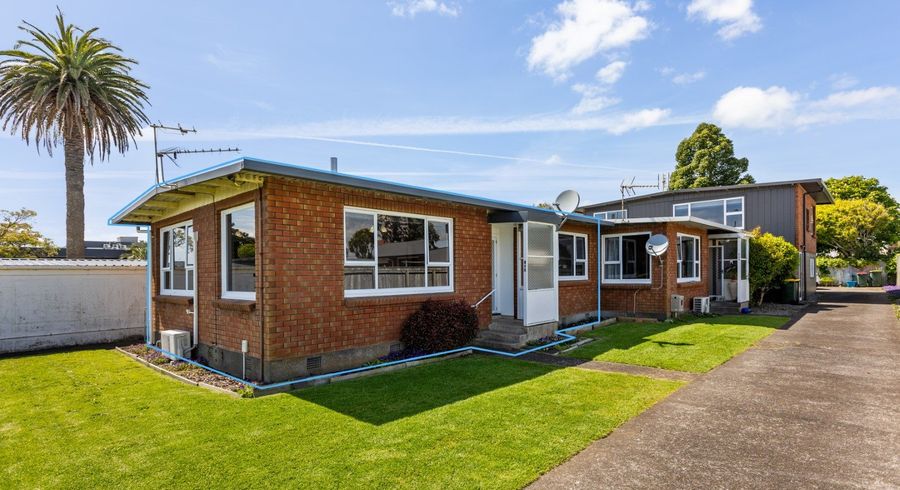  at 1/378 Devon Street East, Strandon, New Plymouth