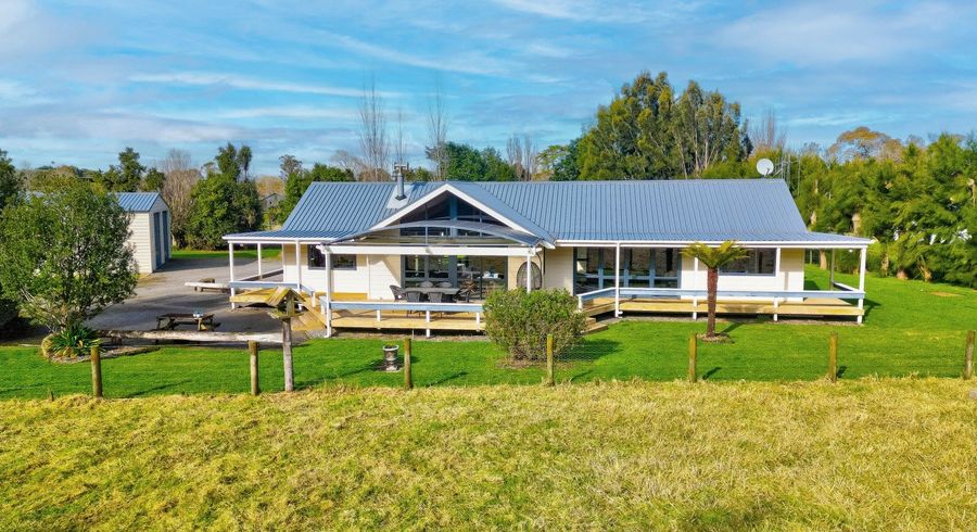 at 12 Pickwick Road, Otamatea, Whanganui