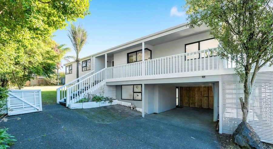  at 13 Lesa Annis Place, Henderson, Waitakere City, Auckland