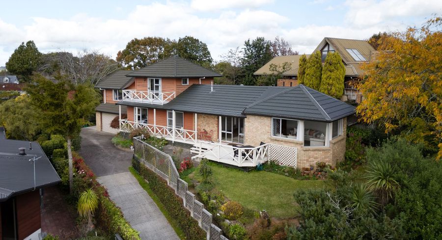  at 37 Amanda Avenue, Dinsdale, Hamilton