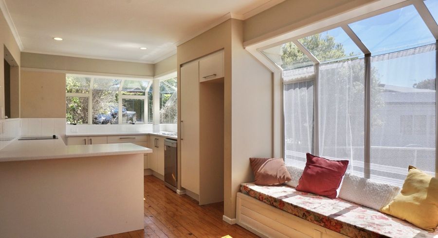  at 46 Botany Road, Botany Downs, Manukau City, Auckland