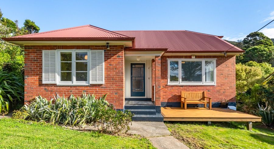  at 8 Saint Albans Avenue, Karori, Wellington, Wellington