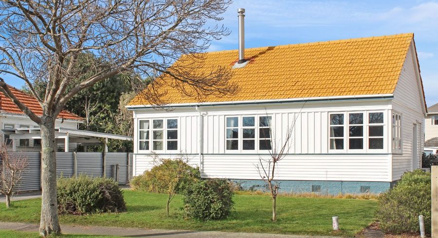  at 64 Manson Street, Terrace End, Palmerston North, Manawatu / Whanganui