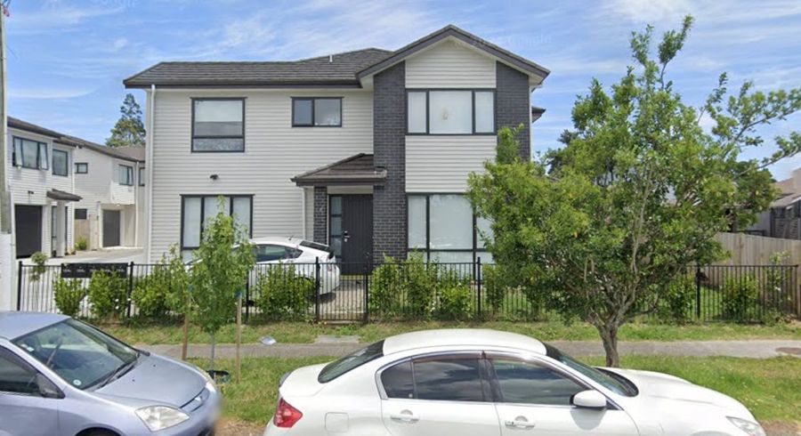  at 1 Hanga Place, Papatoetoe, Manukau City, Auckland