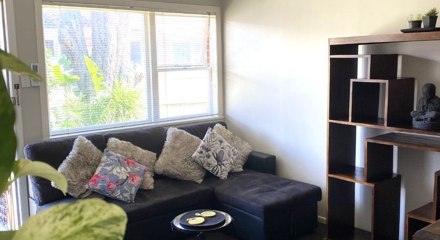  at 4/18 Herbert Road, Mount Eden, Auckland City, Auckland