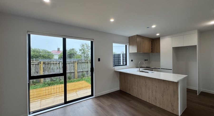  at 2/20 Luke Street, Otahuhu, Auckland City, Auckland