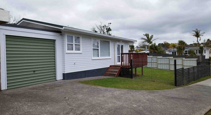  at 1/3 Flaxdale Street, Birkdale, North Shore City, Auckland