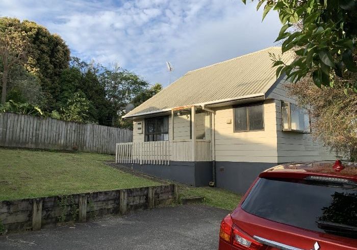  at 33a Becroft Drive, Forrest Hill, North Shore City, Auckland