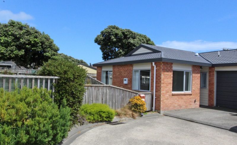  at 11 Pohutukawa Grove, Titahi Bay, Porirua