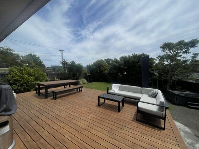  at 8 Eskdale Road, Birkdale, North Shore City, Auckland