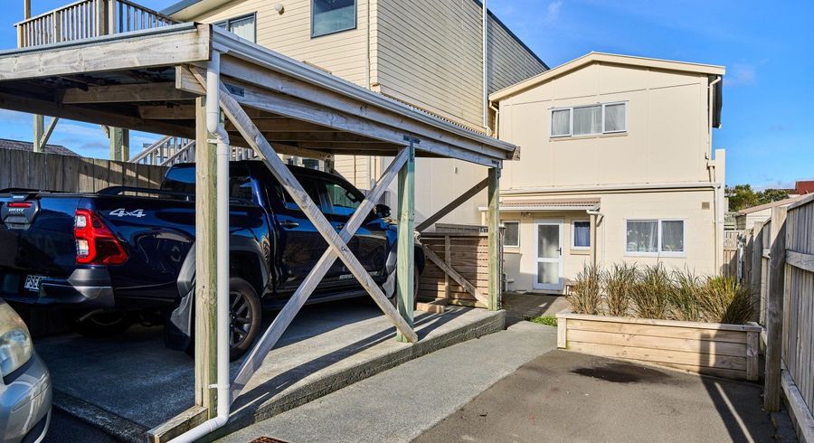  at 279 Dowse Drive, Maungaraki, Lower Hutt, Wellington