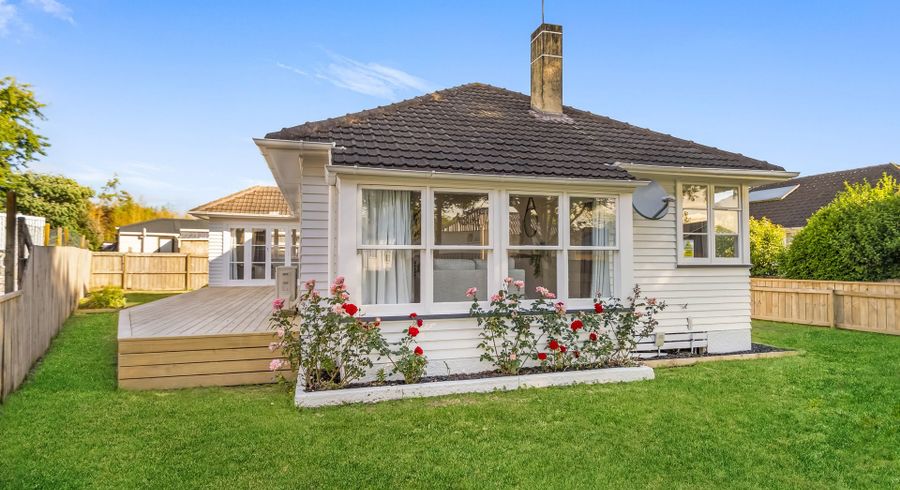  at 102 Holland Road, Fairfield, Hamilton, Waikato