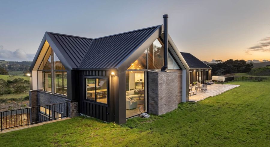 Free property data for 236 Tawa Rd, Huapai, Kumeū - homes.co.nz