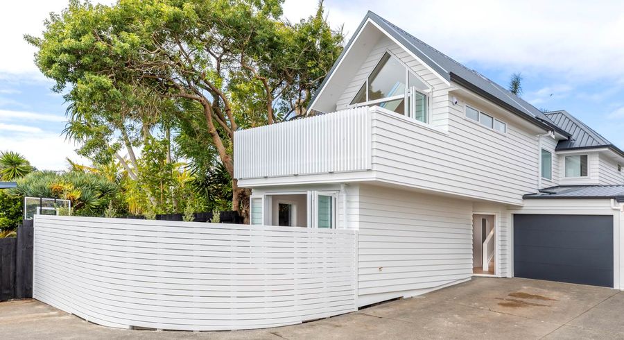  at 2/14 Peel Street, Westmere, Auckland