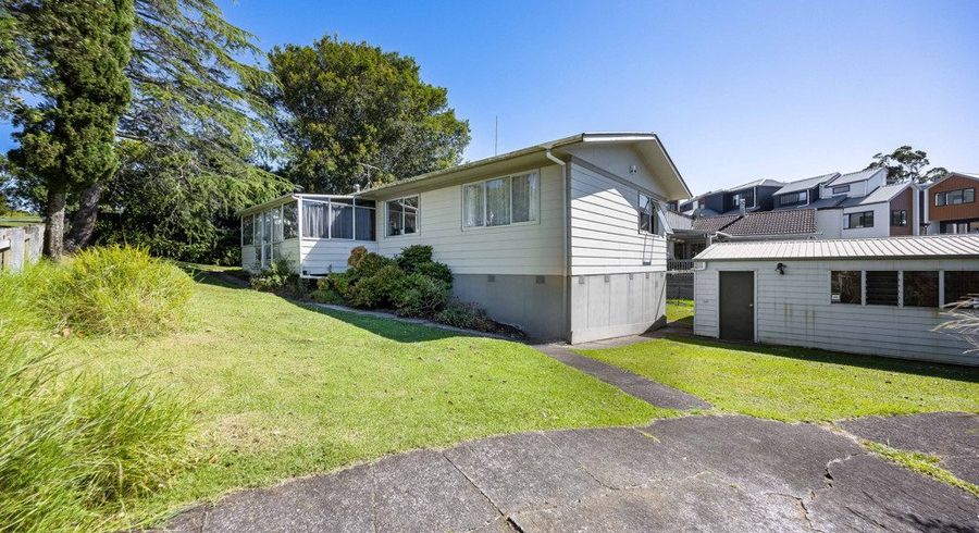  at 6 Fitzherbert Avenue, West Harbour, Waitakere City, Auckland
