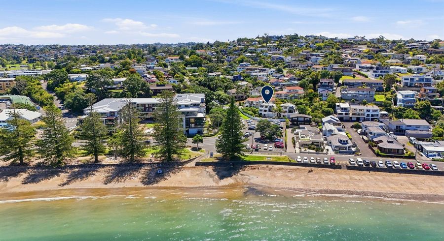  at 1/1 Valley Road, Browns Bay, North Shore City, Auckland