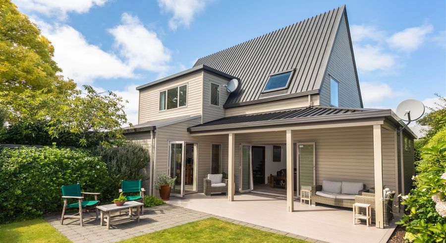  at 32 Jeffreys Road, Fendalton, Christchurch