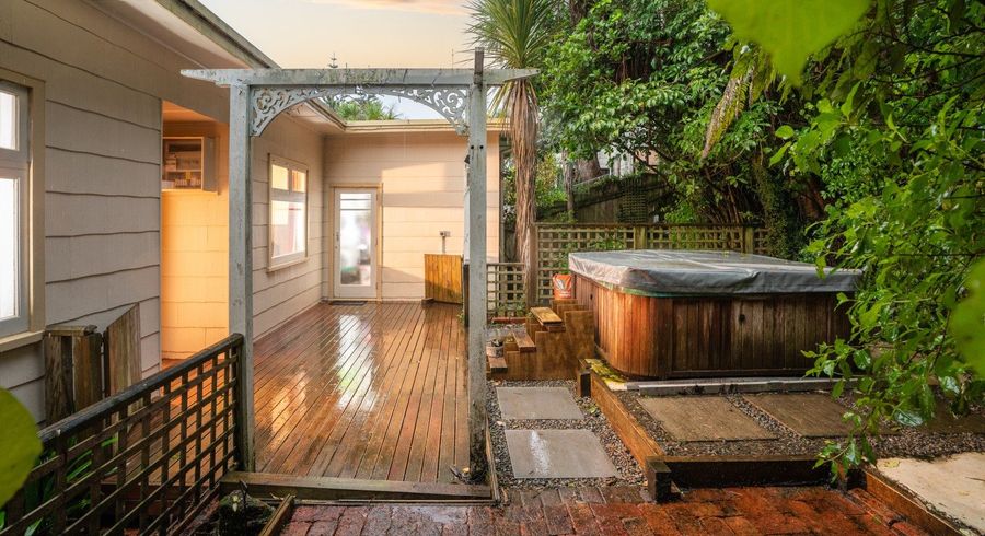  at 25 Prospect Terrace, Johnsonville, Wellington, Wellington