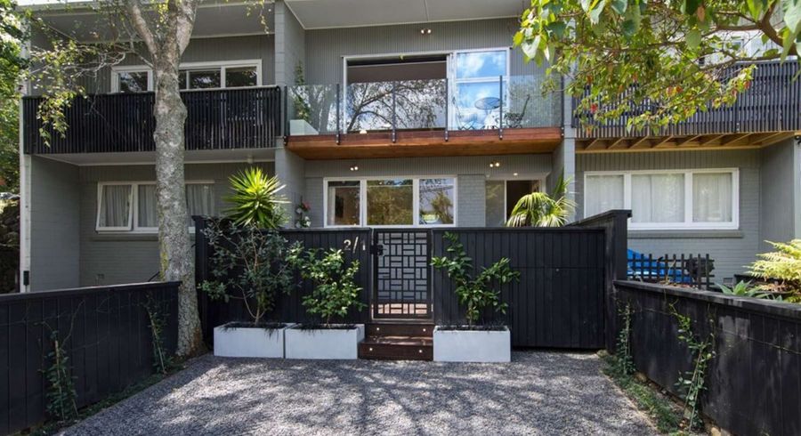  at 2/1 Coles Avenue, Mount Eden, Auckland City, Auckland