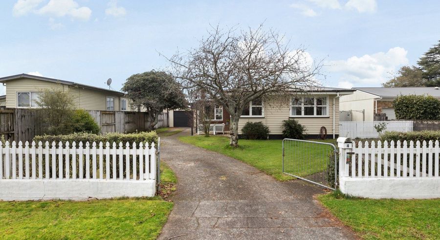  at 4 Dover Road, St Andrews, Hamilton