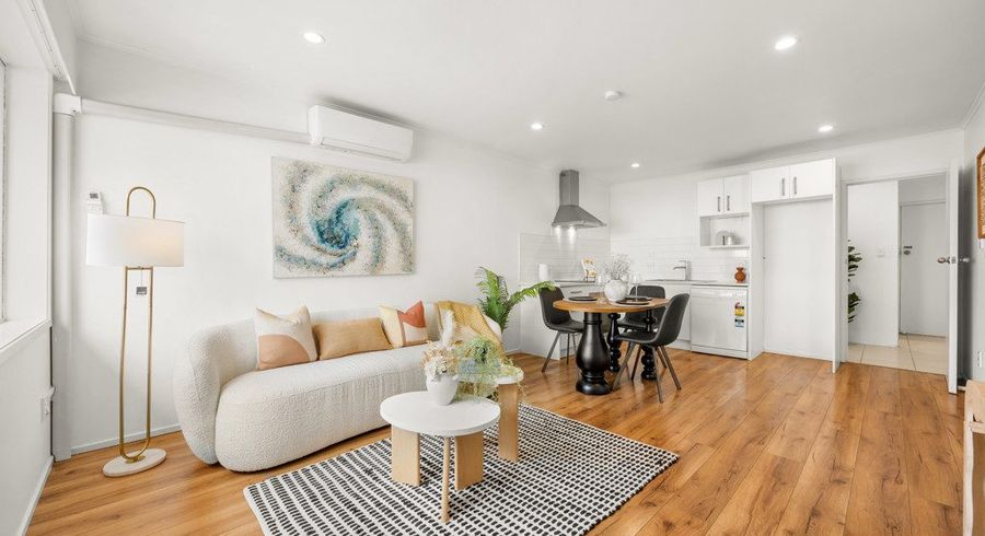  at 2/14 Campbell Road, One Tree Hill, Auckland City, Auckland