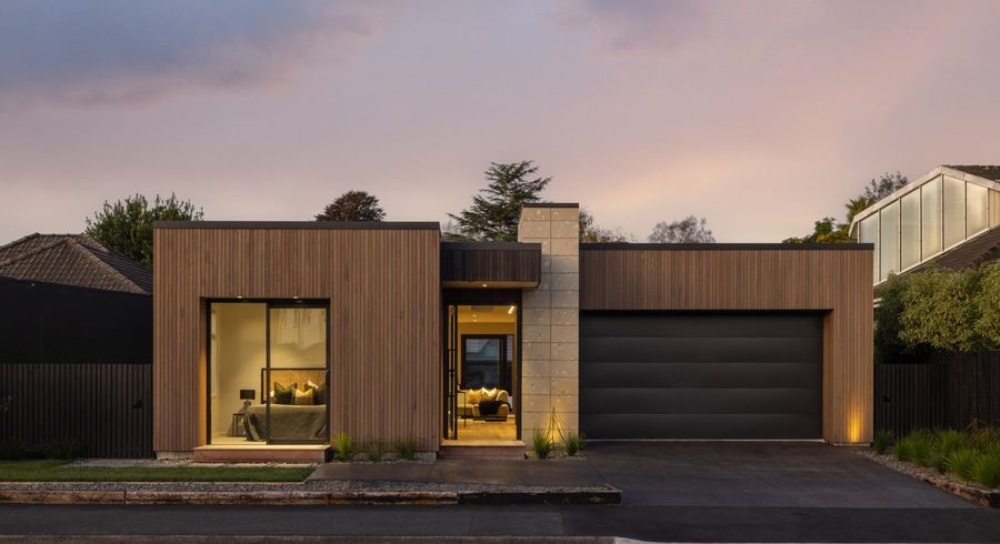  at 572 River Road, Fairfield, Hamilton