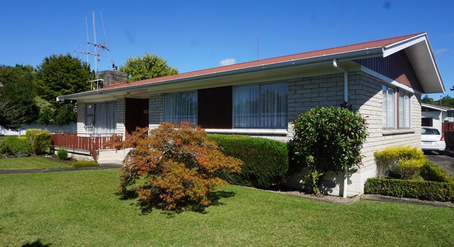  at 1 Maple Avenue, Dinsdale, Hamilton