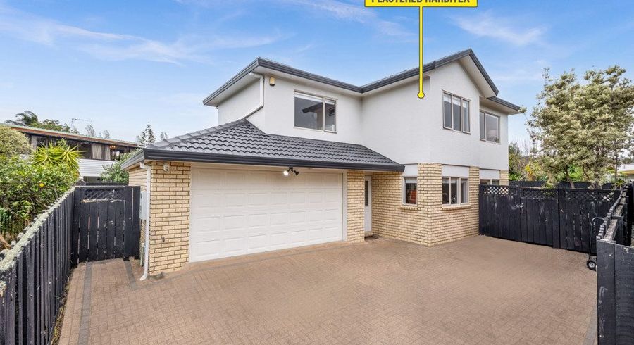  at 2/13 Fratley Avenue, Farm Cove, Manukau City, Auckland
