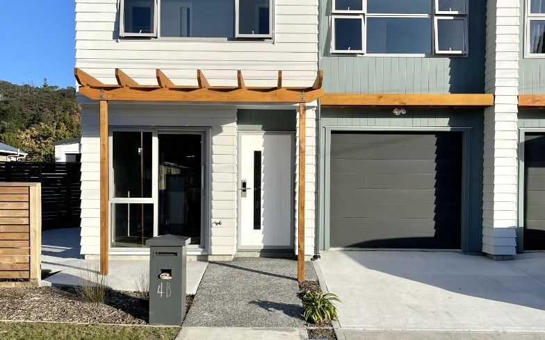  at B/4 Horoeka Street, Stokes Valley, Lower Hutt