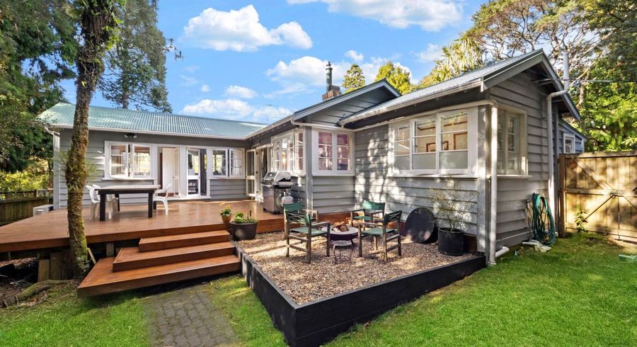  at 38 Turanga Road, Henderson Valley, Waitakere City, Auckland
