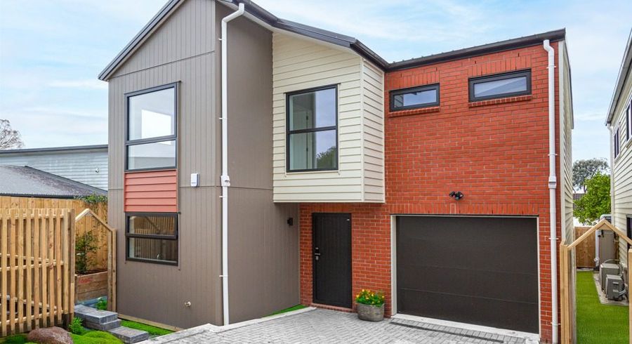  at 41 Golf Road, New Lynn, Waitakere City, Auckland