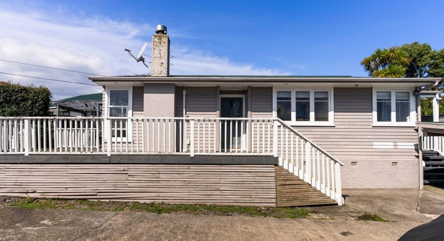  at 21 Alma Street, Te Atatu South, Waitakere City, Auckland