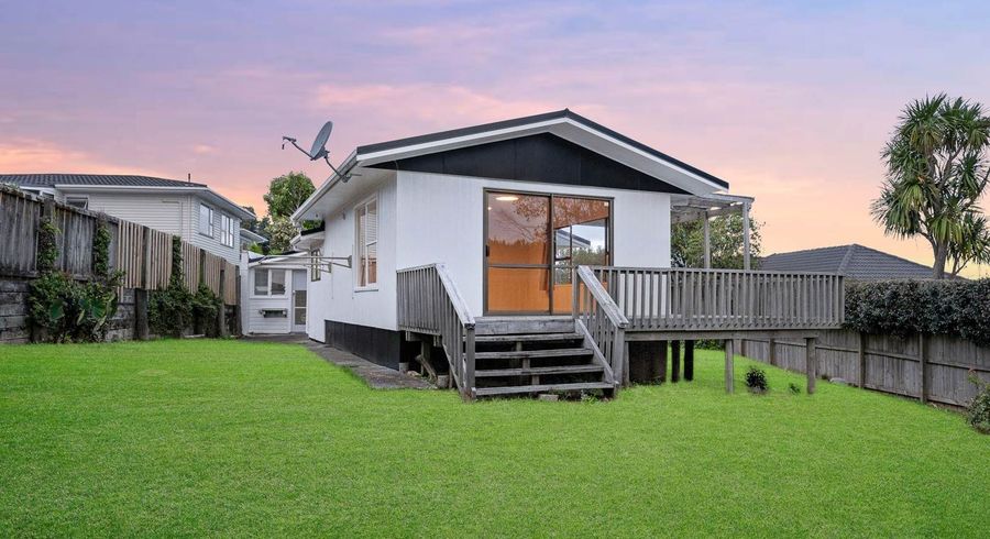  at 77 Balmain Road, Birkenhead, North Shore City, Auckland