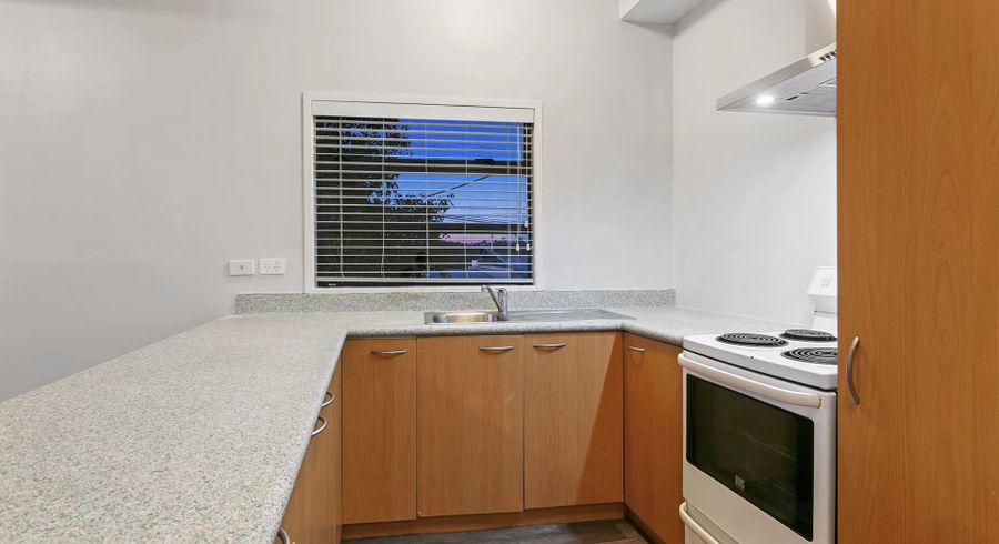  at 2/18 Sunnyhaven, Beach Haven, North Shore City, Auckland