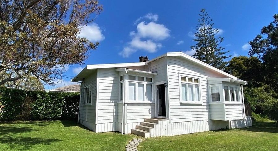  at 8 Gazelle Avenue, Beach Haven, North Shore City, Auckland