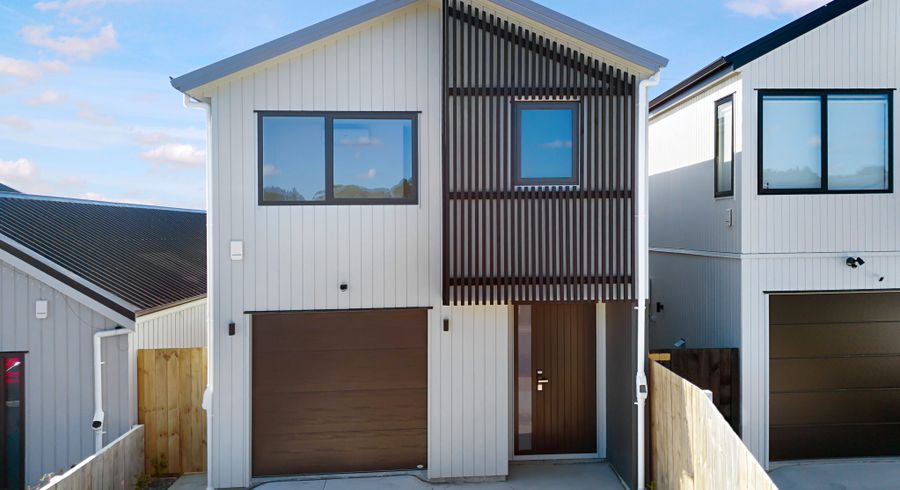  at 52 Horokaka Street, Massey, Waitakere City, Auckland