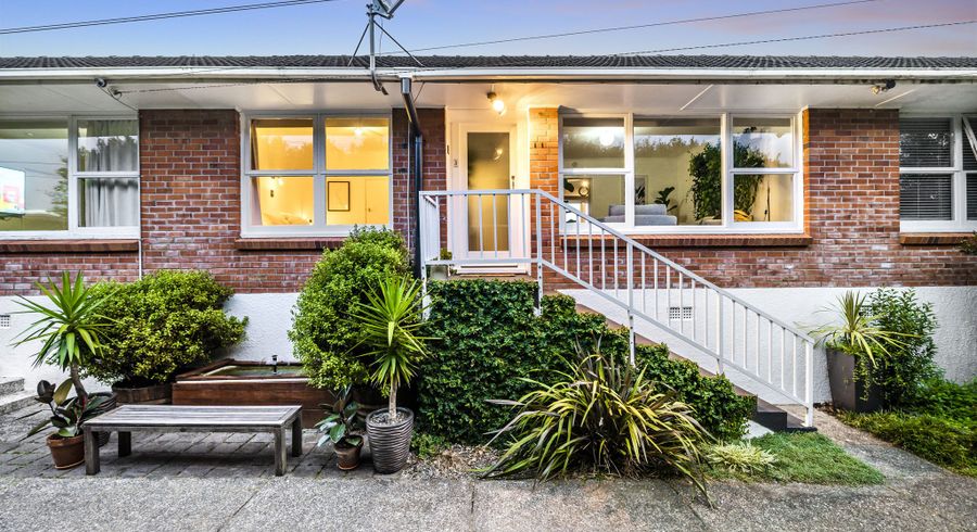  at 3/45 Merani Street, Narrow Neck, Auckland