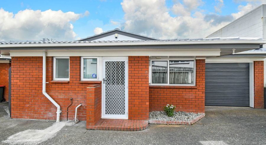  at 2/15 East Street, Papakura, Papakura, Auckland