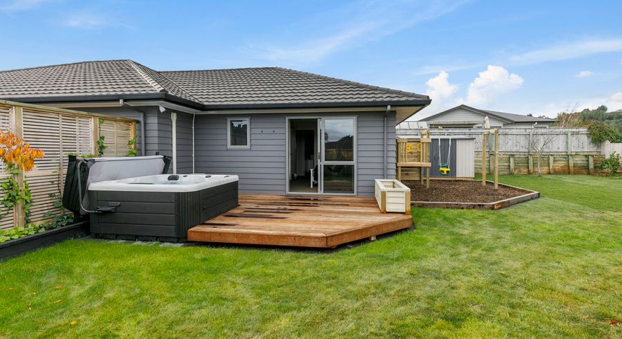  at 2 Diamond Grove, Brown Owl, Upper Hutt