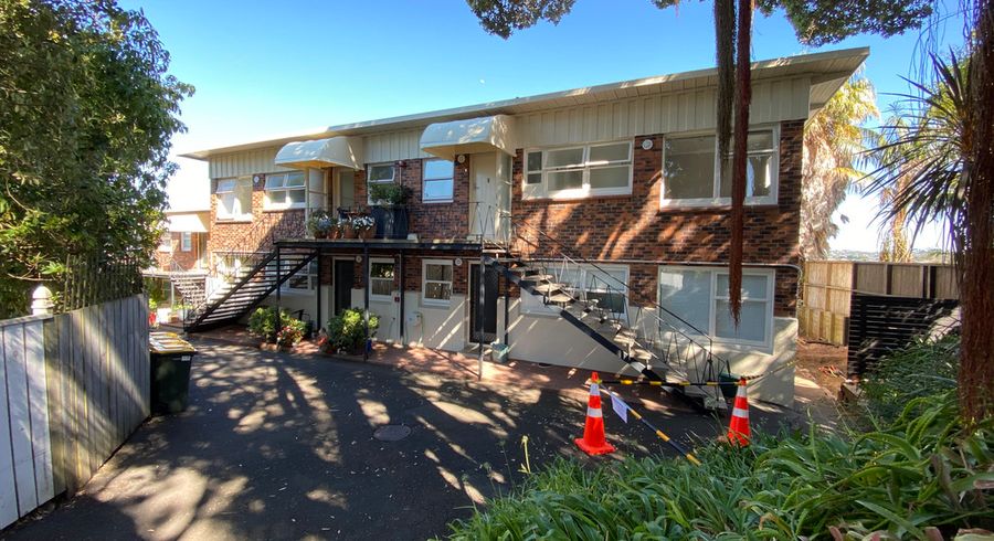  at 1/198 Hurstmere Road, Takapuna, Auckland