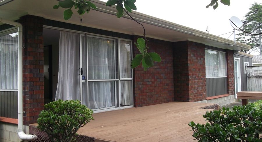  at 62 Swanson Rd, Henderson, Auckland