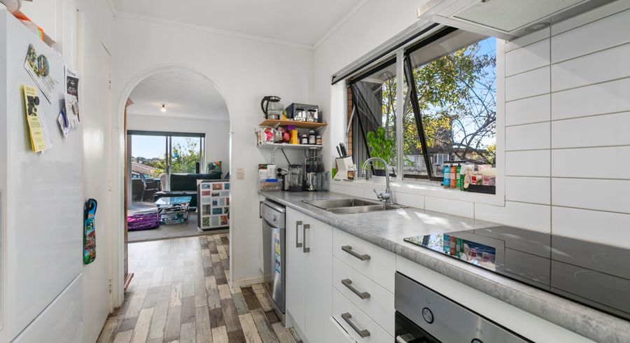  at 2/309 Wairau Road, Wairau Valley, Auckland