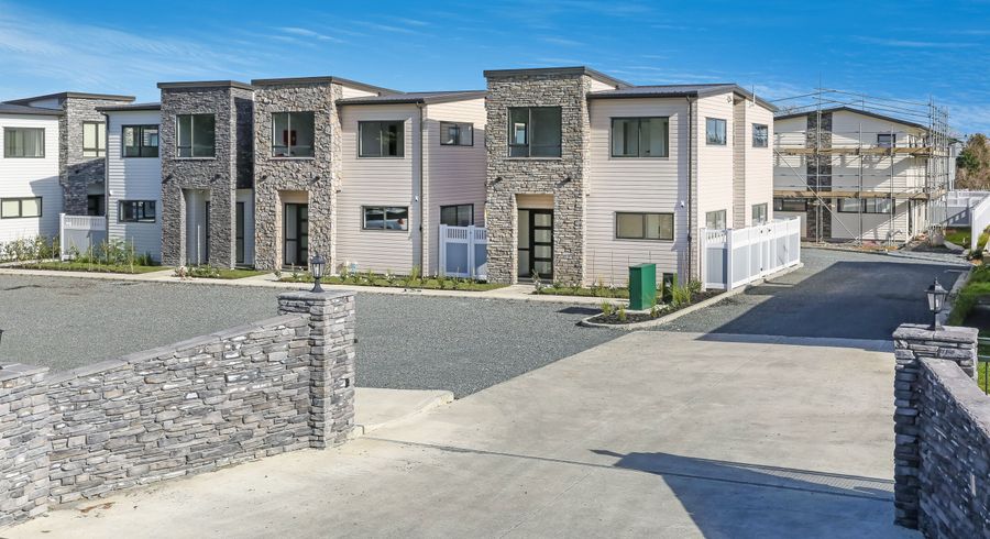  at 1/7 WASTNEY RD, Alfriston, Ardmore