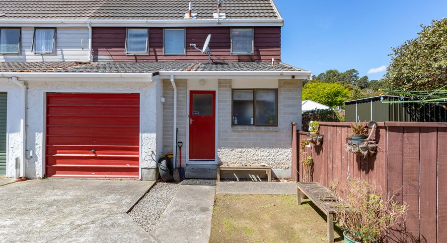  at 6 Mchattie Lane, Clouston Park, Upper Hutt