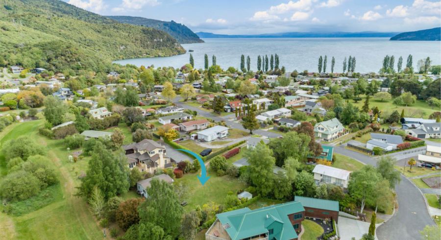  at 19 Angela Place, Kinloch, Taupō